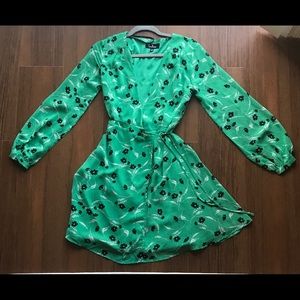 Lulu’s green floral wrap dress